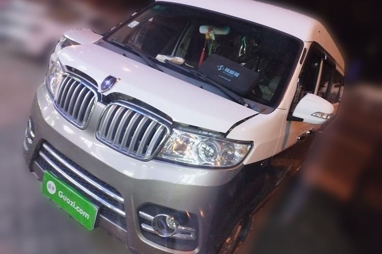 Used Jinbei New Hiace X30L 2021 1.5L Business Central Air-Conditioned Coach China VI Standard SWC15M