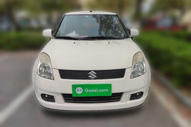 Used Suzuki Swift 2005 1.3L Manual Luxury Model
