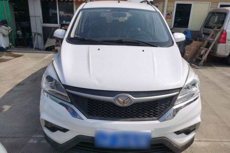 Used HYOSOW H3 2015 1.5L manual Comfort trim level