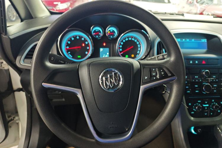 Used Buick GT 2014 XT 1.6L Automatic Fashion Edition Steering Wheel