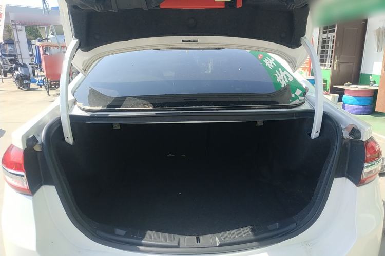 Used Ford Mondeo 2017 EcoBoost 180 Stylish Model Trunk