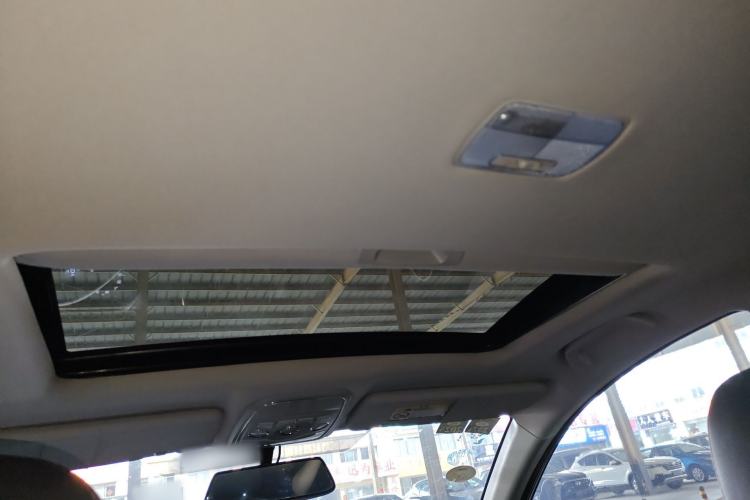 Used Haval H6 2016 Upgraded Model 1.5T Automatic Two-Wheel Drive Elite Version
