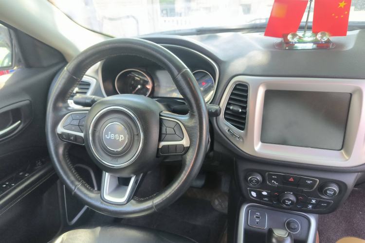 Used Jeep Compass 2017 200T Automatic Family Edition