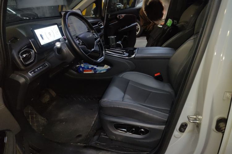 Used AION V 2023 Plus 70 Smart Tech Edition Lithium Iron Phosphate Left Front Seat