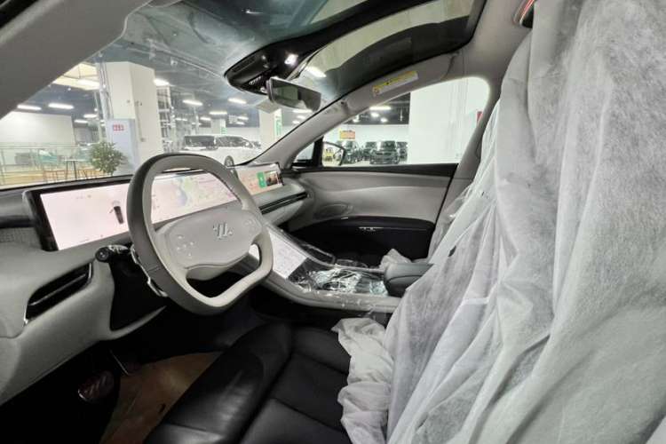 Used IM LS7 2023 90 kWh Elite All-Wheel-Drive Version