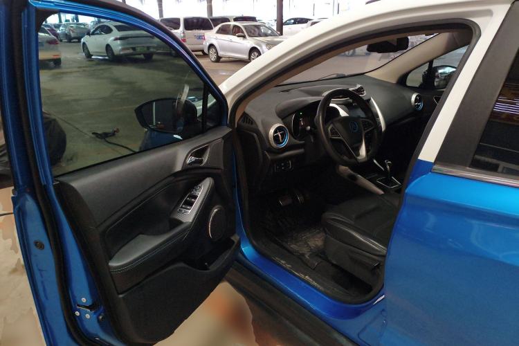 Used BYD Yuan New Energy 2018 EV360 Smart Connected Cool Model