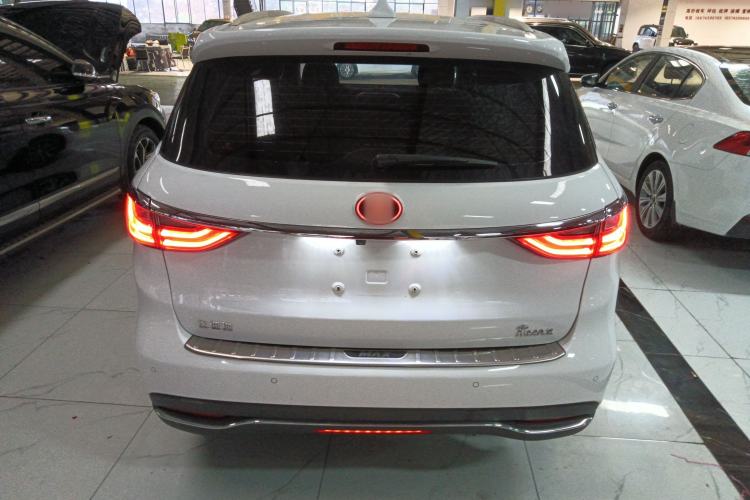 Used BYD Song MAX 2018 1.5T Automatic Smart Connect Flagship 7-Seater Rear