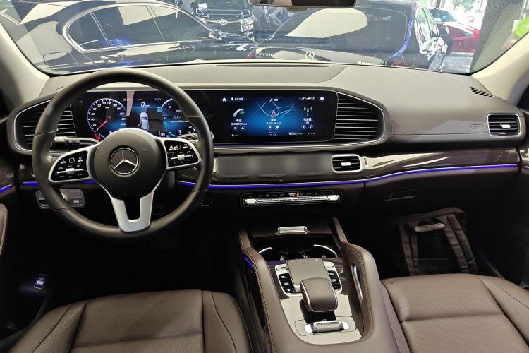 Used Mercedes-Benz GLE 2020 Restyled GLE 350 4MATIC Fashion Edition Center Console