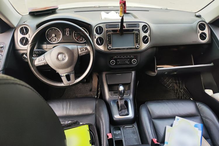 Used Volkswagen Tiguan 2012 1.8TSI Automatic Two-Wheel Drive Elite Edition Center Console