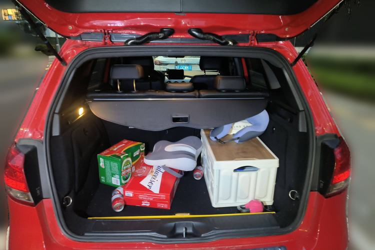 Used Mercedes-Benz B-Class 2017 B 200 Sport Edition Trunk