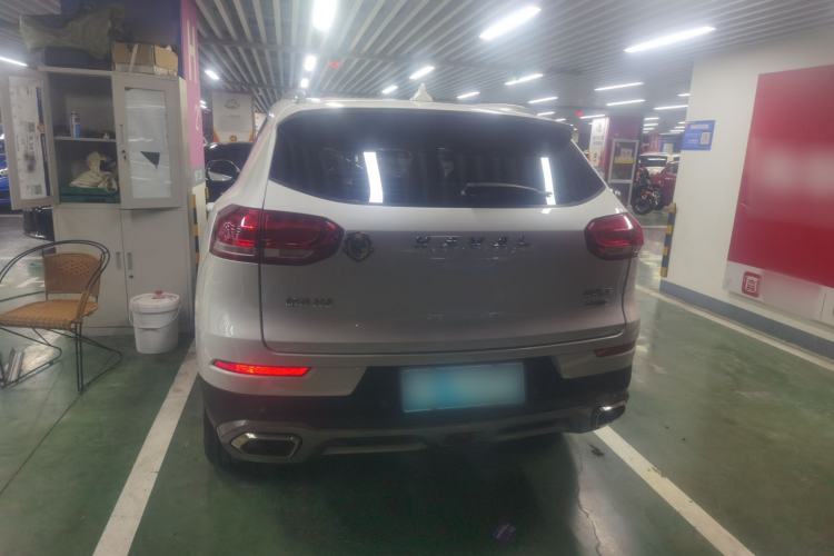 Used Haval H6 2017 Red Label 2.0T Automatic Two-Wheel Drive ZhiShang Model Rear