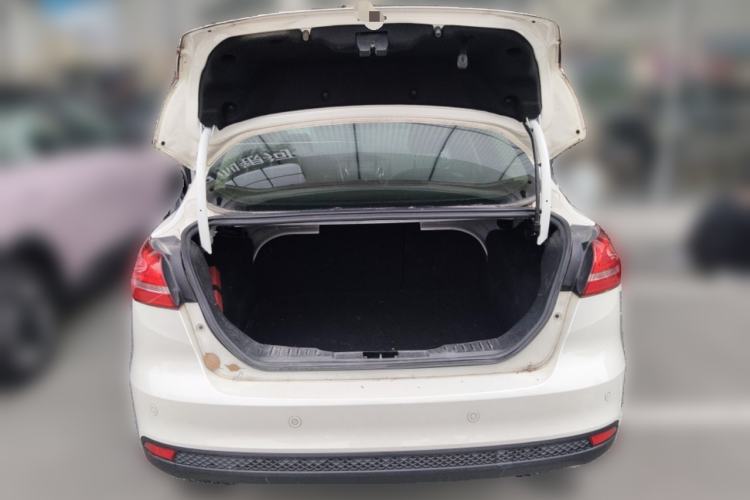 Used Ford Focus 2017 Sedan 1.6L Manual Fashion Edition Smart Drive Version