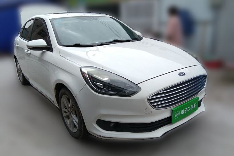 Used Ford Escort 2019 Revised Version 1.5L Automatic Enjoyment Type China VI Standard Front Right 45 Deg