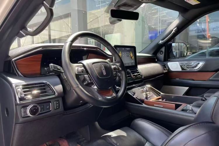 Used Lincoln Navigator 2019 3.5T Prestige Version China VI Standard
