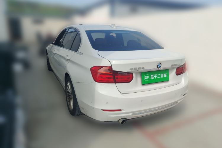 Used BMW 3 Series 2014 320Li Luxury Design Package Rear Left 45 Deg