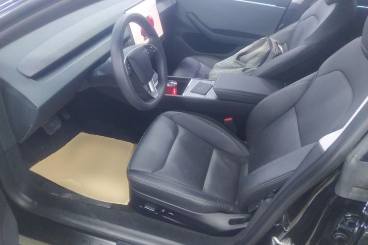 Used Tesla Model 3 2023 Rear-Wheel-Drive Version Left Front Seat