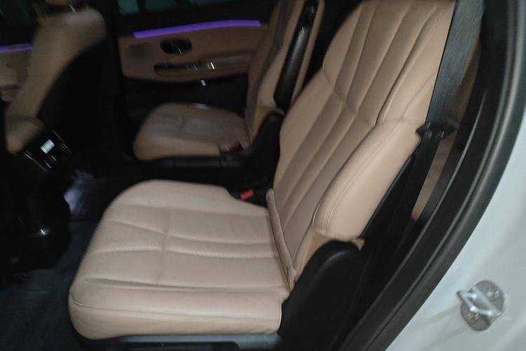 Used Nio ES8 2022 75 kWh Six-Seater Version Left Rear Seat