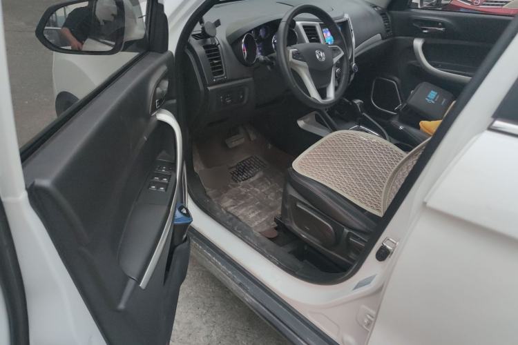 Used Changan CS35 2016 1.6L Automatic Luxury Model China V Standard
