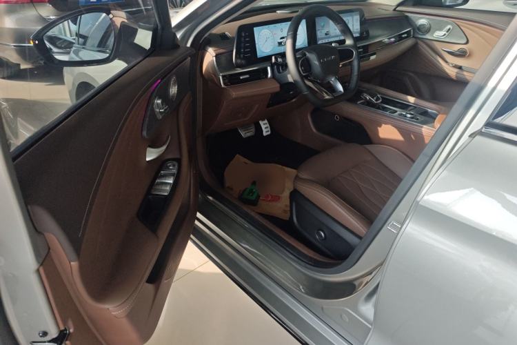 Used Chery Arrizo 8 2023 High-Performance Edition 2.0T DCT Powerfully Equipped Driver Seat