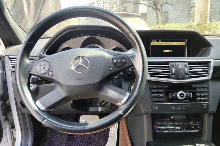 Used Mercedes-Benz E-Class 2010 E 300 L Fashion Model