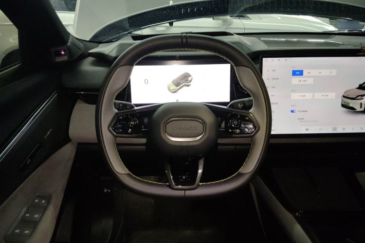 Used Lynk & Co 08 EM-P 2023 120km Long-Range Halo Steering Wheel