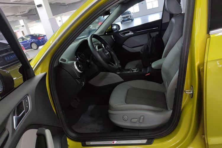 Used Audi A3 2018 30th Anniversary Edition Sportback 35 TFSI Fashion Model
