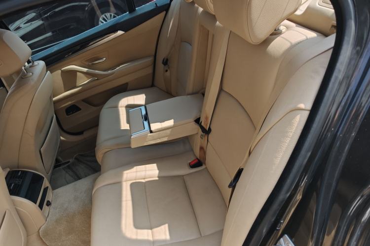 Used BMW 5 Series 2014 520Li Elegant Model
