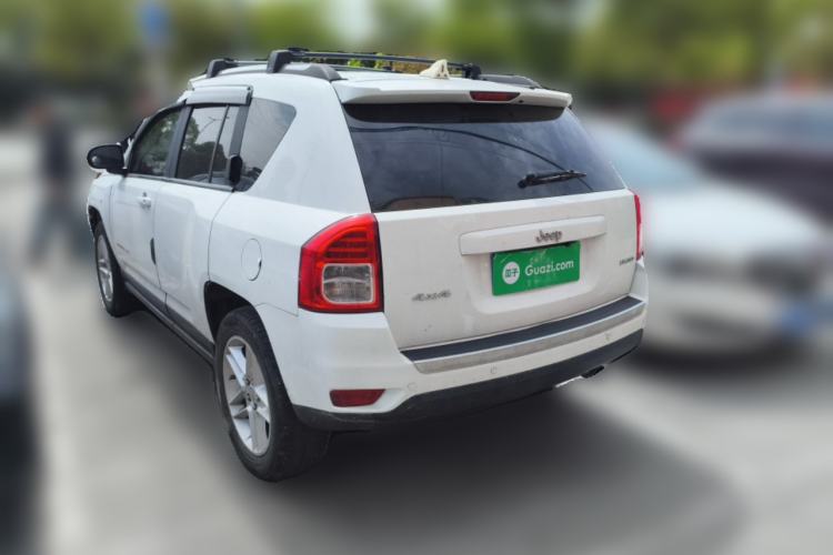 Used Jeep Compass 2013 2.0L two-wheel drive luxury version
