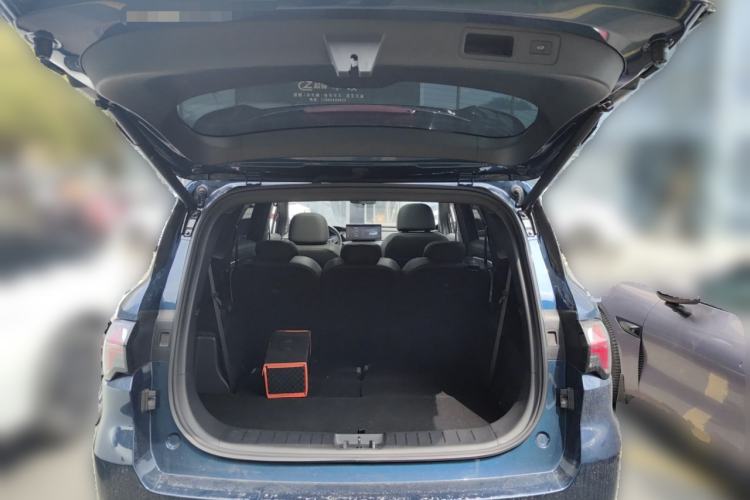 Used Geely Auto Haoyue L 2023 2.0T DCT Prestige Edition Trunk