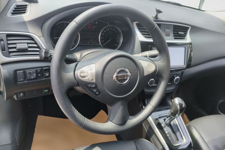 Used Nissan Sylphy 2018 1.6XV CVT Deluxe Edition Steering Wheel