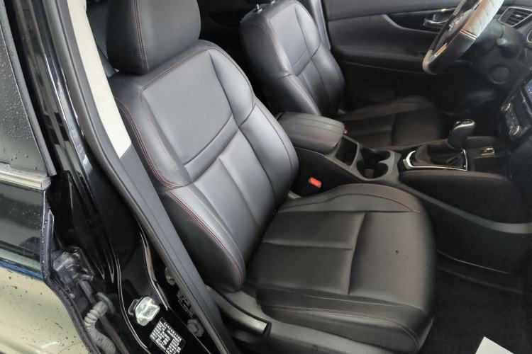 Used Nissan Qashqai 2023 Classic 2.0L CVT XV Comfort Edition Right Front Seat