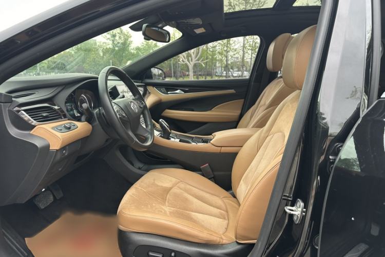 Used Buick LaCrosse 2018 28T Elite Edition Interior 4