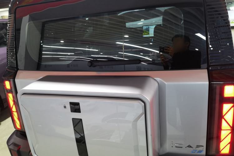 Used iCAR 03 2024 401km Range Two-Wheel Drive Standard Yuechao Version Exterior 4