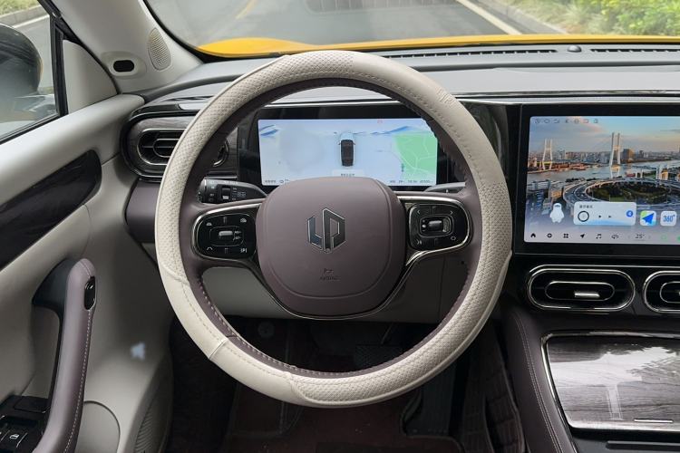 Used Leapmotor C11 2023 Range-Extended 300 Smart Enjoyment Edition
