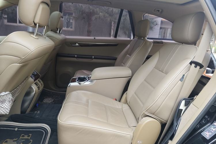 Used Mercedes-Benz R-Class 2011 R 350 L 4MATIC
