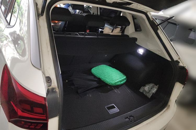 Used Volkswagen Tayron 2020 330TSI Two-Wheel Drive Luxury Smart Connectivity Version Trunk