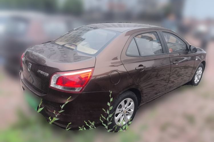 Used Baojun 630 2014 1.5L manual standard version Rear Right 45 Deg