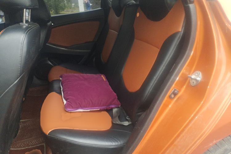 Used Hyundai Verna Ray 2014 1.6L Automatic TOP Left Rear Seat