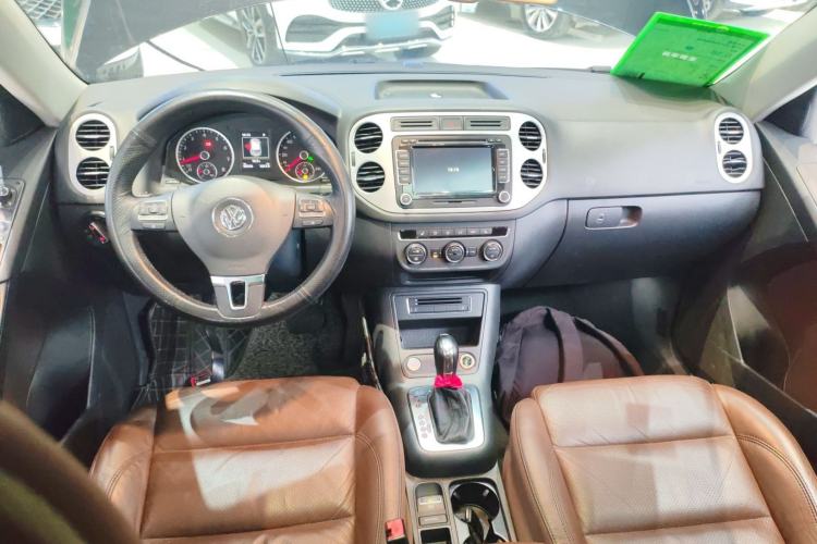 Used Volkswagen Tiguan L 2015 1.8TSI Automatic All-Wheel-Drive Luxury Model