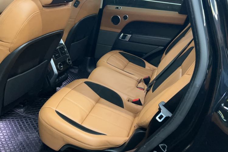 Used Land Rover Range Sport 2022 3.0 L6 YAO Black Edition Interior 1