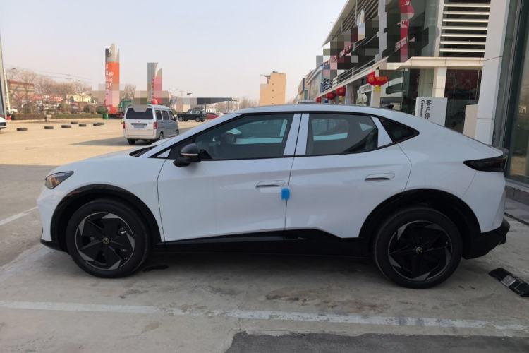 Used Volkswagen ID.UNYX 2025 Pure Model
