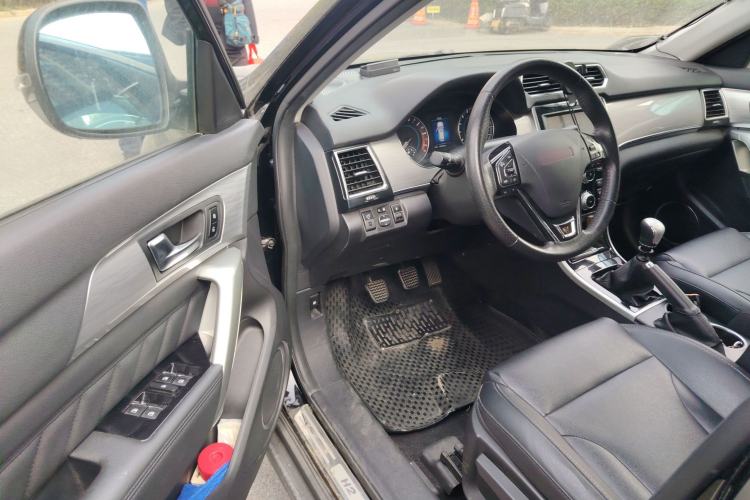 Used Haval H2 2014 1.5T Manual Two-Wheel Drive Elite Edition Driver Seat
