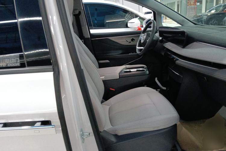 Used Buick GL8 2025 Lu Zun Smart Enjoyment Edition Right Front Seat