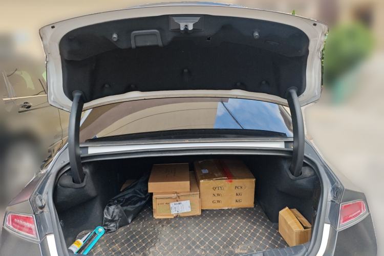 Used Lincoln MKZ 2020 2.0T Deluxe Edition Trunk