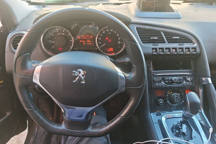 Used Peugeot 3008 2013 1.6THP Automatic Prestige Edition Steering Wheel