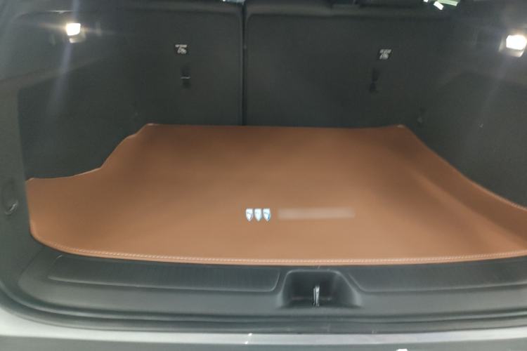 Used Buick Envision 2022 Encore S 552T Two-Wheel-Drive Luxury Model