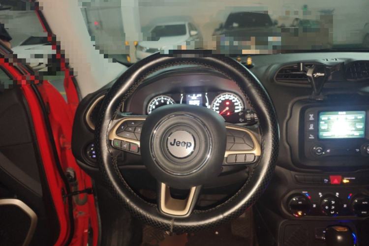 Used Jeep Renegade 2017 180T Automatic Jingneng Edition Steering Wheel