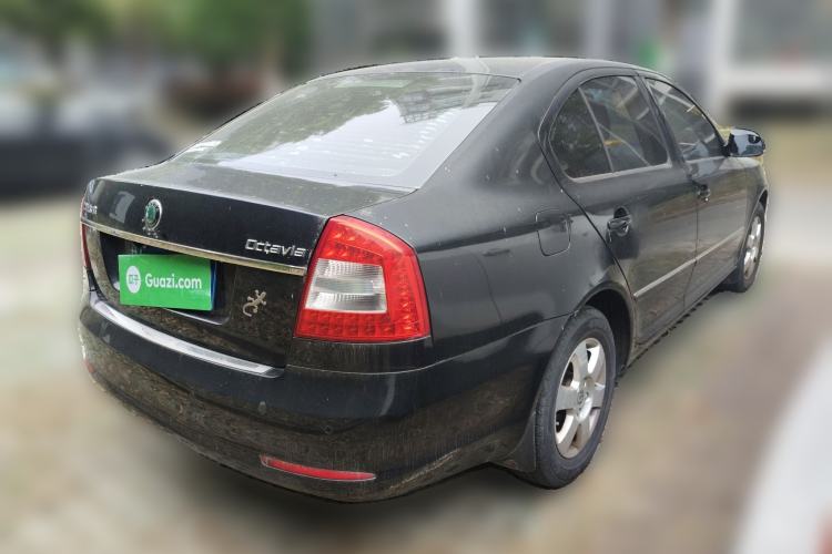 Used Skoda Octavia 2013 1.6L Manual Yijun Edition Rear Right 45 Deg