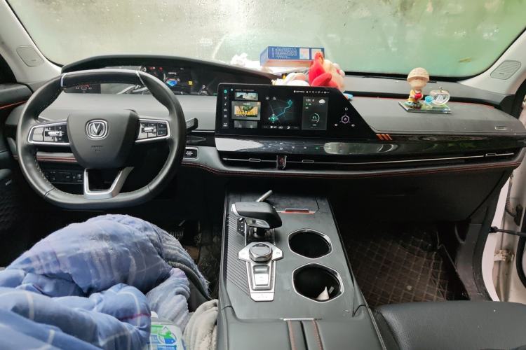 Used CHANGAN UNI-K 2021 2.0T Prestige Edition Center Console