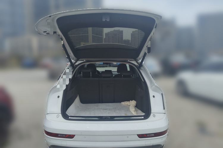 Used Audi Q3 2018 30th Anniversary Edition 30 TFSI Fashion Model Trunk